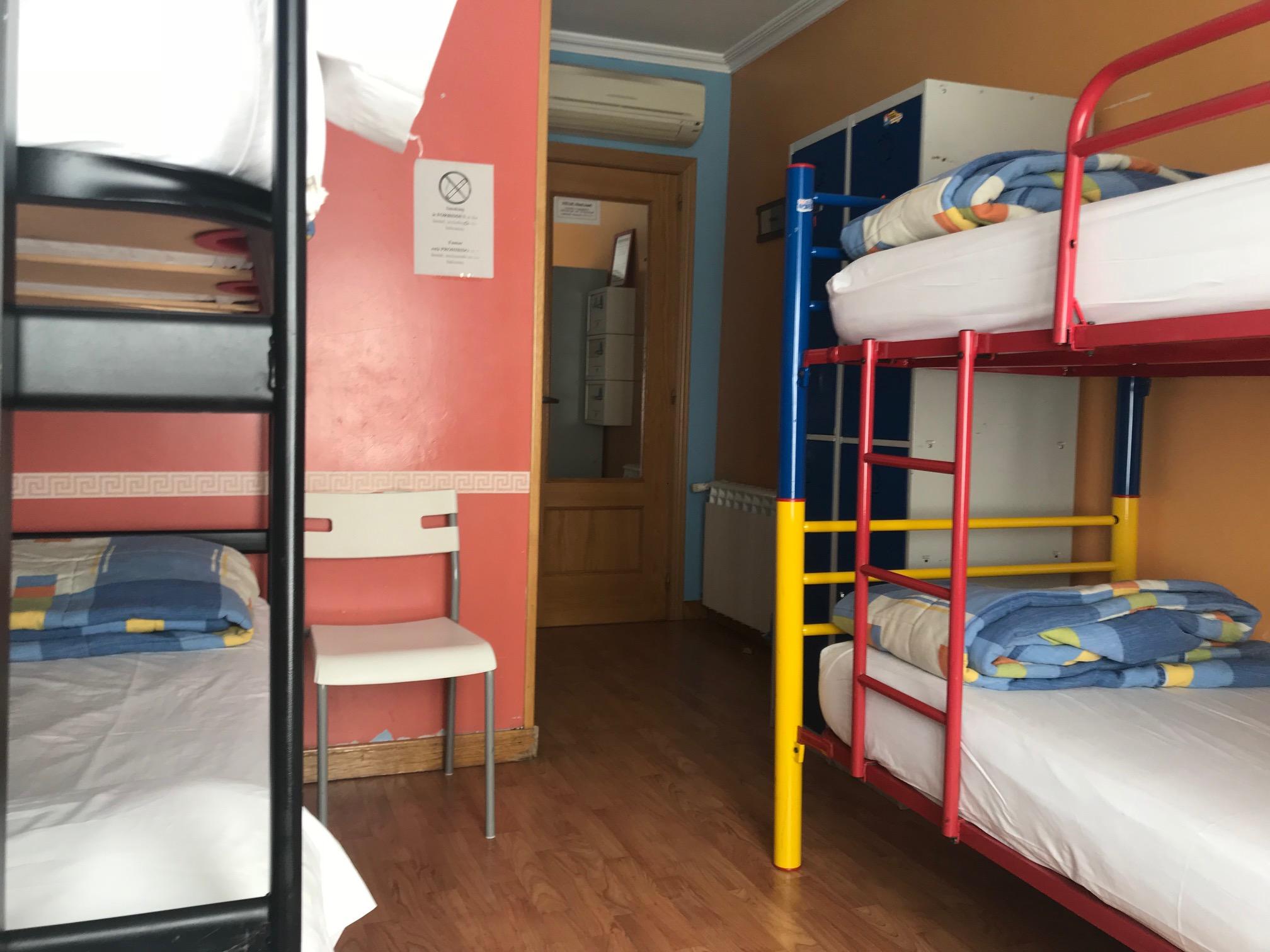 Hostel Rc Miguel Angel Madryt Zewnętrze zdjęcie Hostel in Madrid, Spain