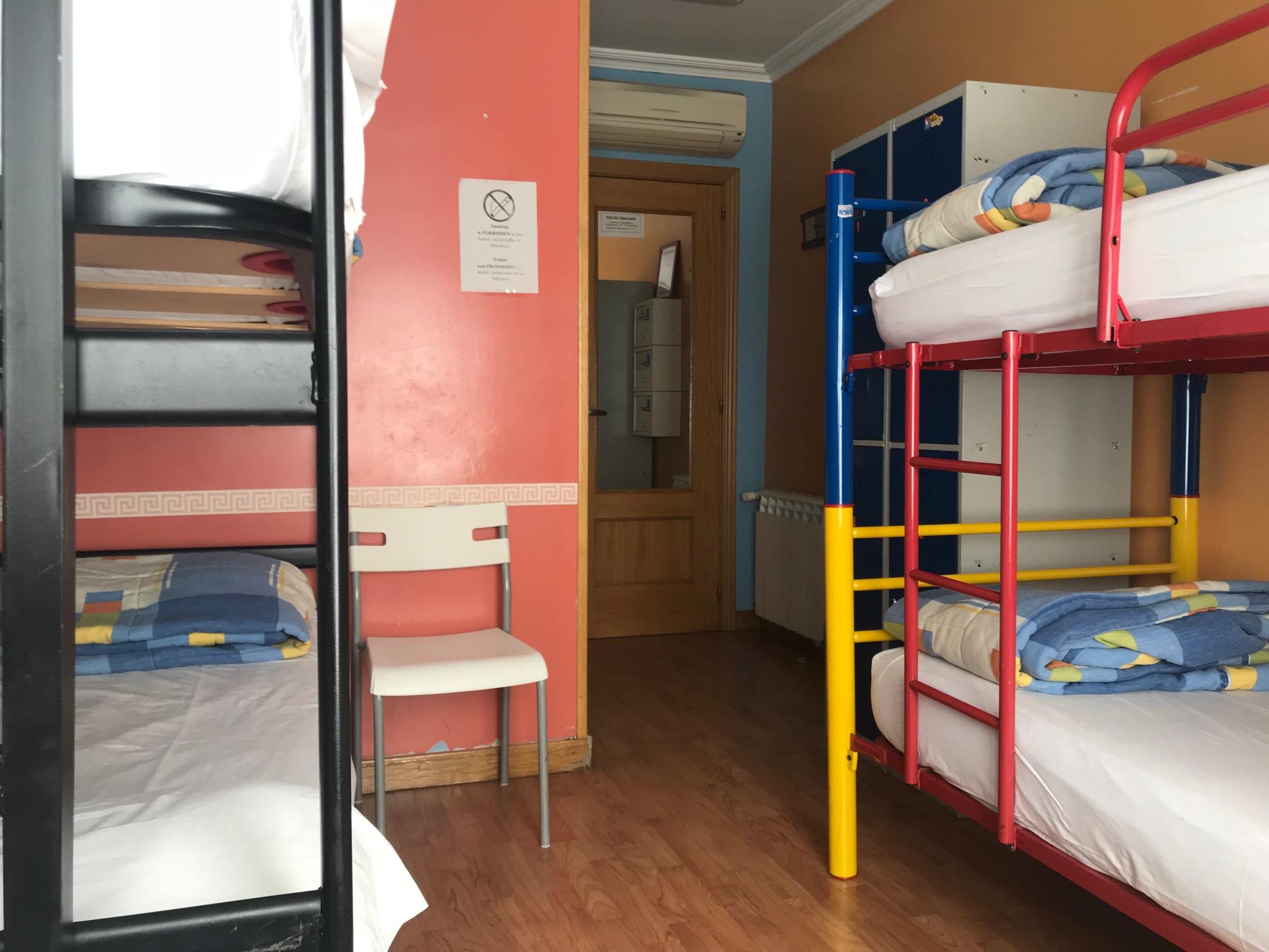 Hostel Rc Miguel Angel Madryt Zewnętrze zdjęcie Hostel in Madrid, Spain